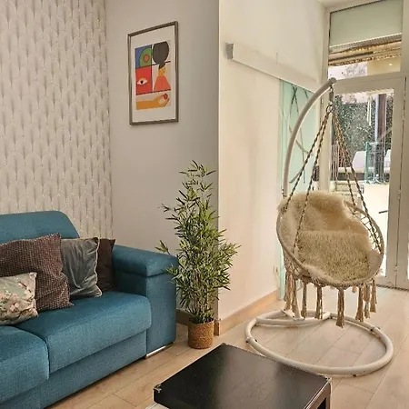 Double Bedroom In Apartment With Terrace Center Lisbon